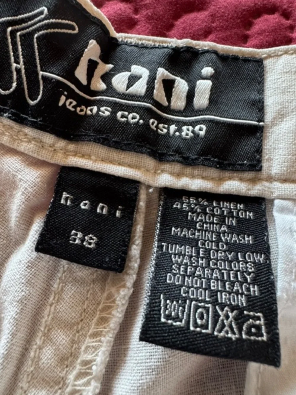 Koni linen/cotton cream color shorts size 38 excellent condition